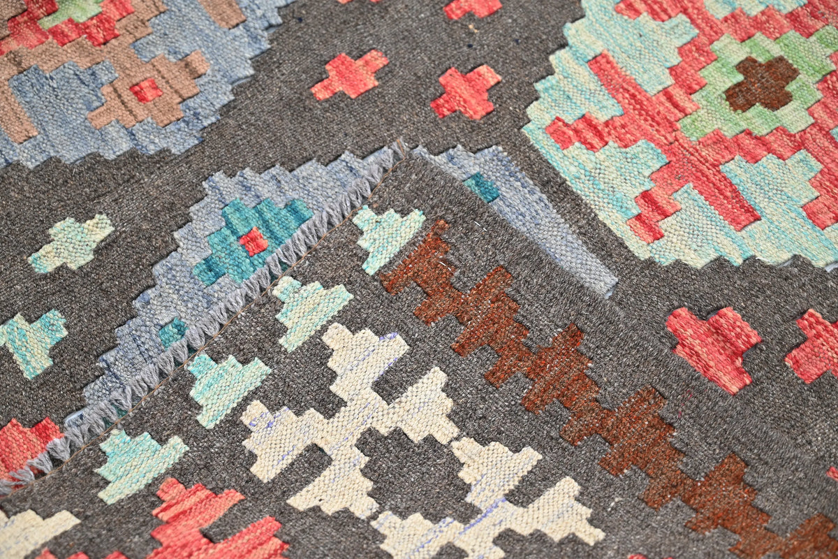 Maimana Kilim Afghan Rug – Charcoal Hexagon