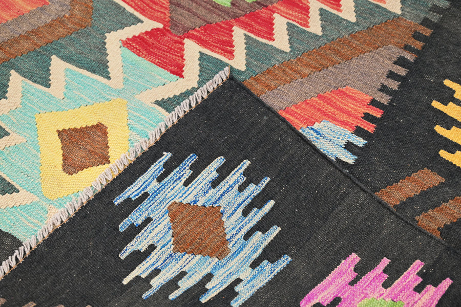 Maimana Kilim Afghan Rug – Charcoal Crest