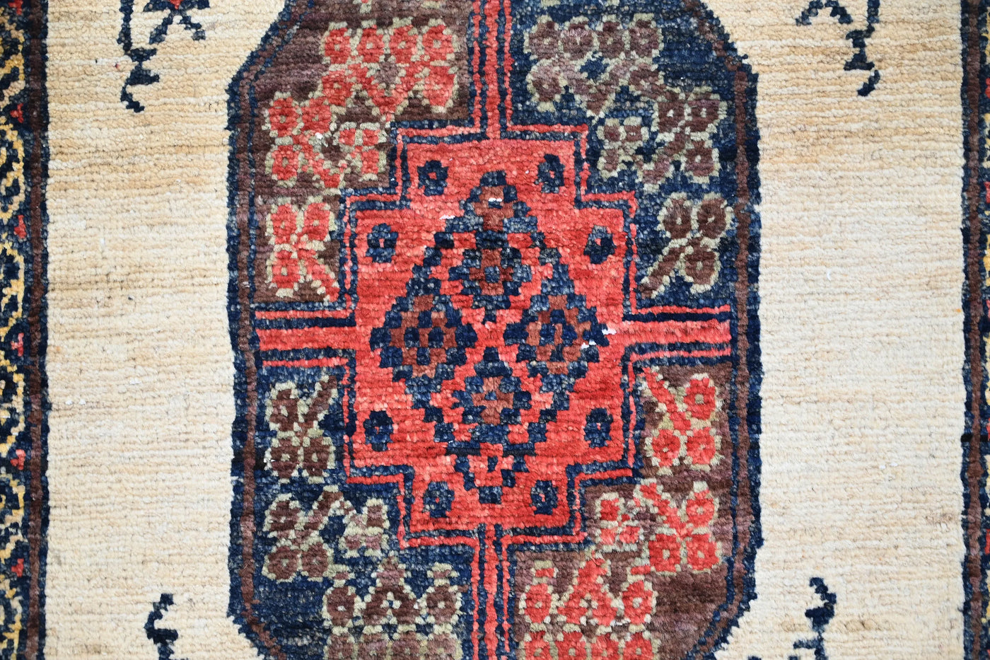 Khorjin Afghan Rug – Ivory Medallion