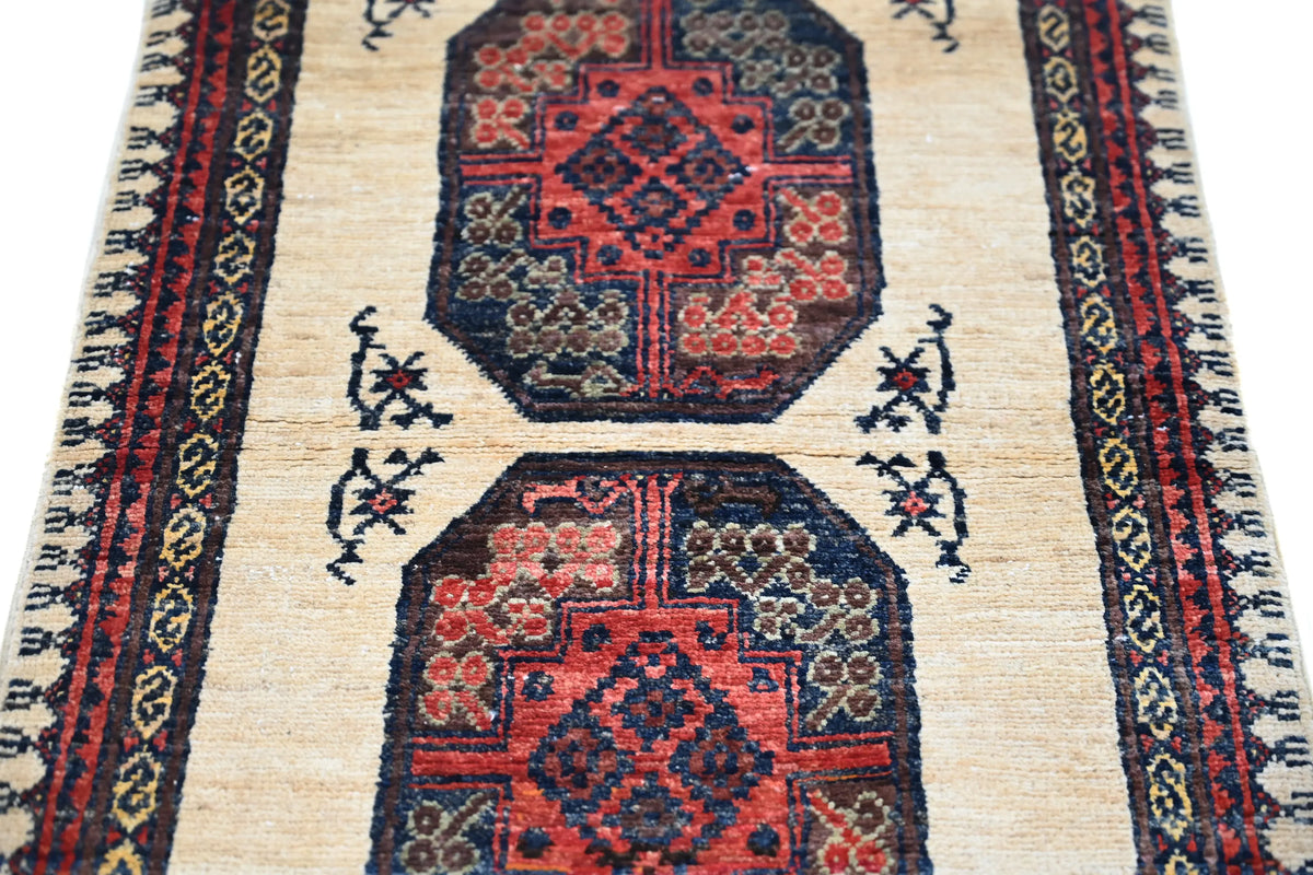 Khorjin Afghan Rug – Ivory Medallion