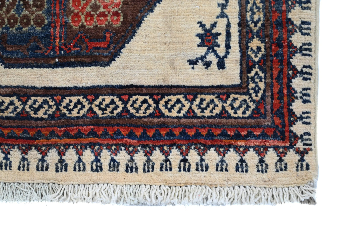 Khorjin Afghan Rug – Ivory Medallion