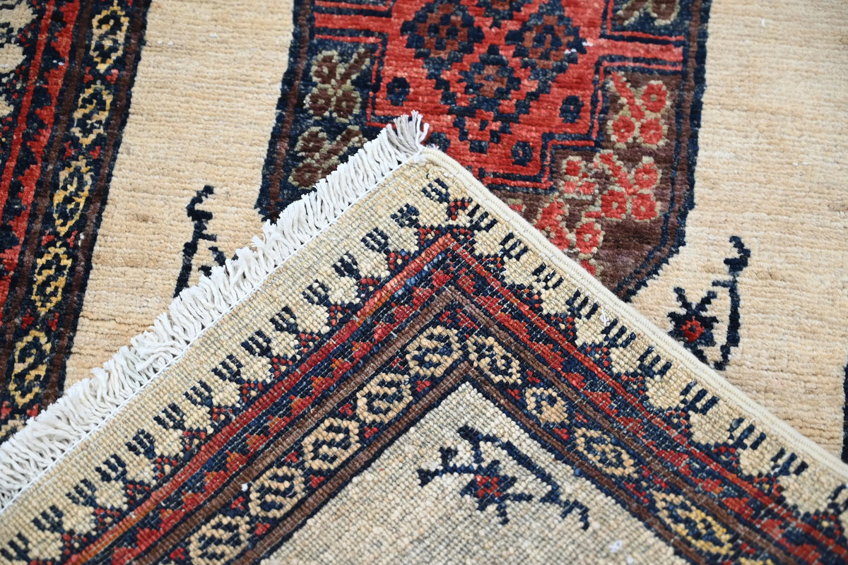 Khorjin Afghan Rug – Ivory Medallion