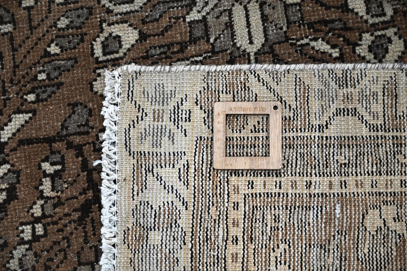 Vintage Ferdos Rug – Bronze Arbor