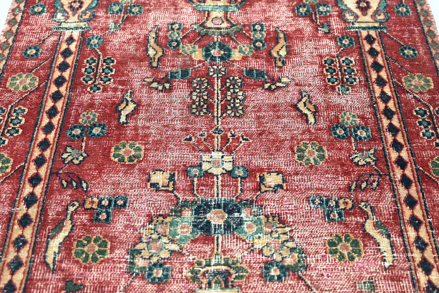 Vintage Kashan Rug – Ruby Mihrab