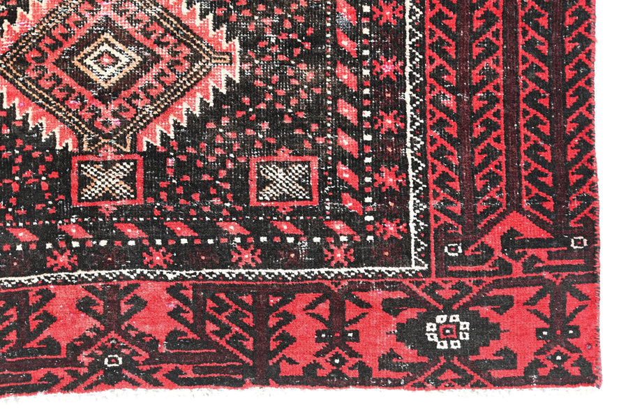 Vintage Baluchi Rug – Onyx Medallion