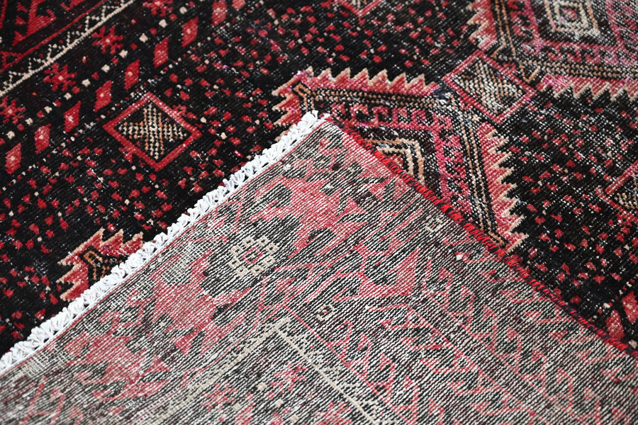 Vintage Baluchi Rug – Onyx Medallion