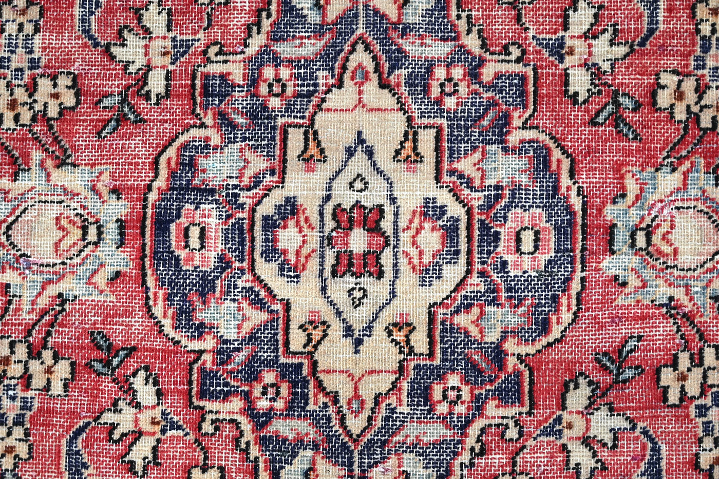 Vintage Kashan Rug – Royal Arabesque