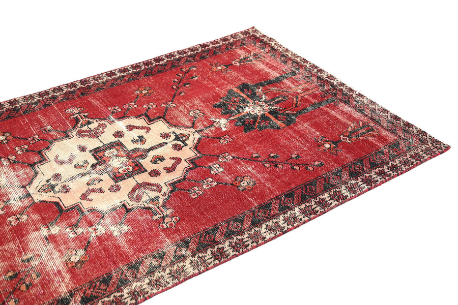 Vintage Lori Rug – Scarlet Medallion