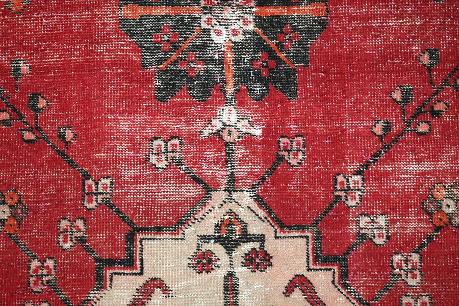 Vintage Lori Rug – Scarlet Medallion