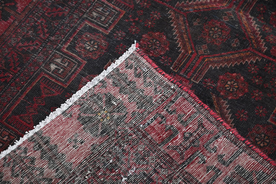 Vintage Baluchi Rug – Mahogany Lattice