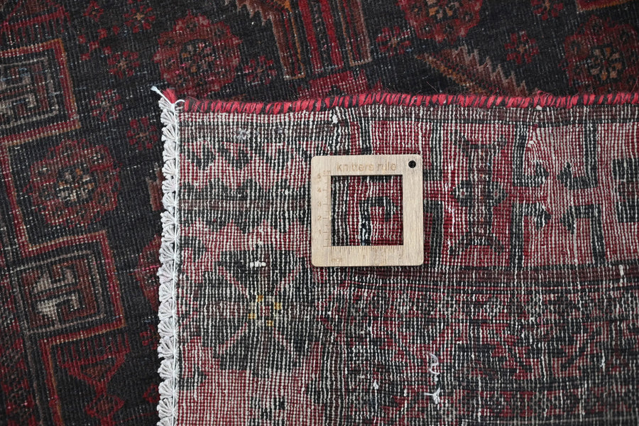 Vintage Baluchi Rug – Mahogany Lattice