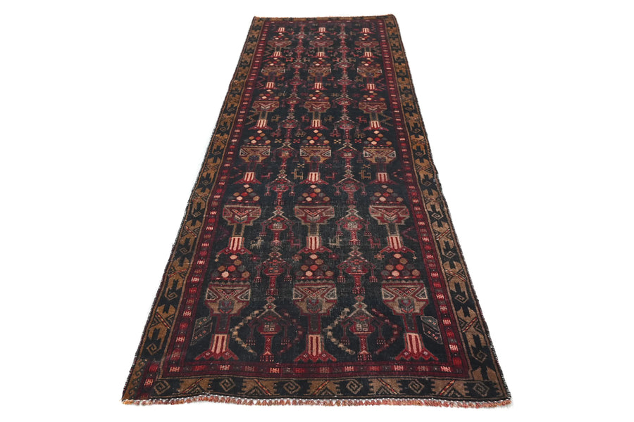 Vintage Baluchi Runner – Obsidian Obelisk