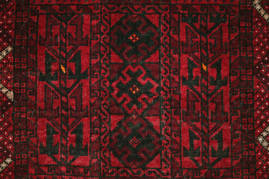Vintage Baluchi Rug – Garnet Compartment