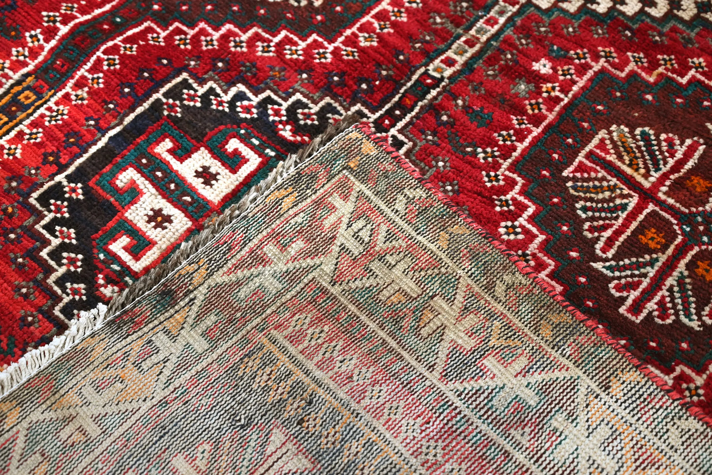 Vintage Shiraz Rug – Ruby Constellation
