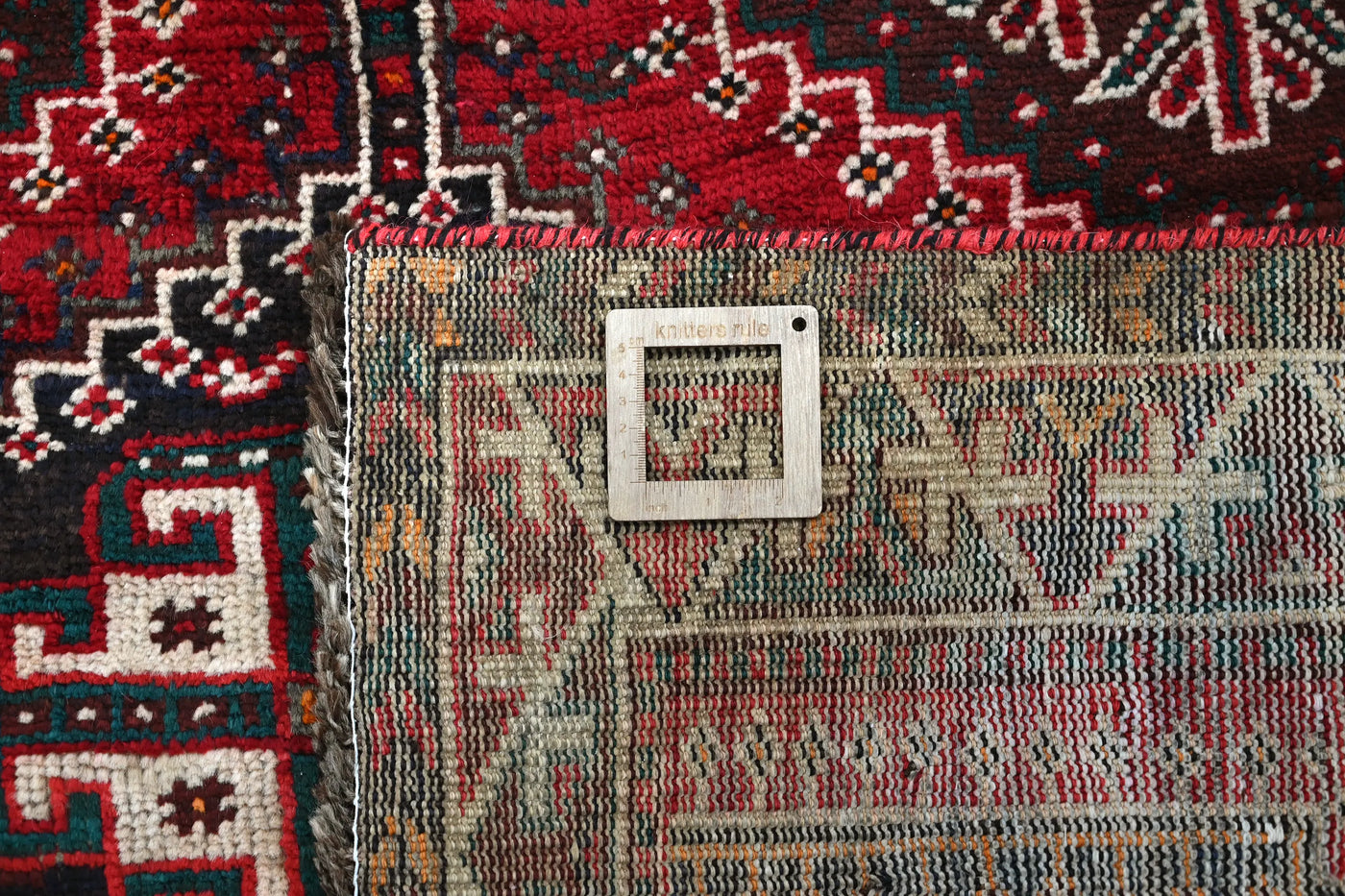 Vintage Shiraz Rug – Ruby Constellation
