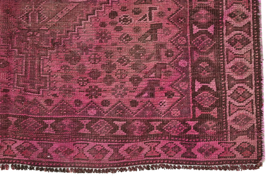 Vintage Shiraz Rug – Plum Pinnacle