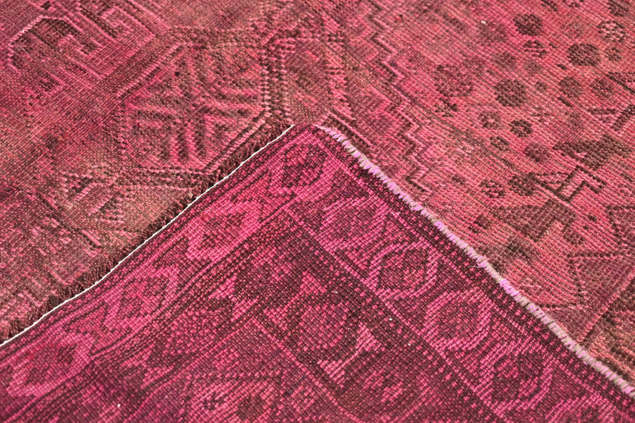 Vintage Shiraz Rug – Plum Pinnacle