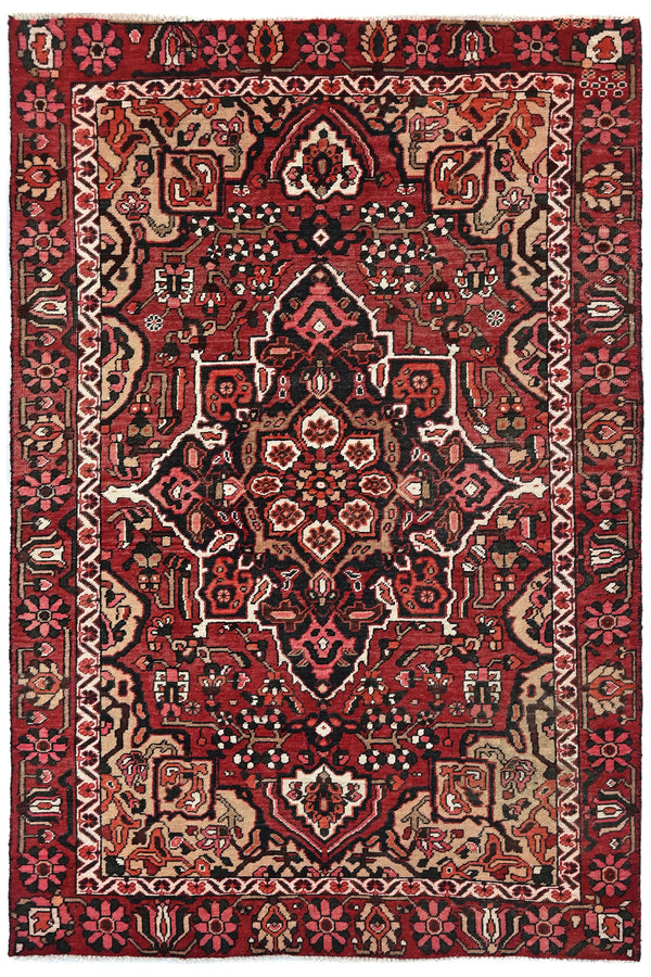 Vintage Shiraz Rug – Crimson Medallion