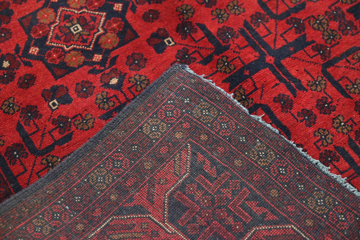 Khal Mohammadi Afghan Rug – Ruby Medallion