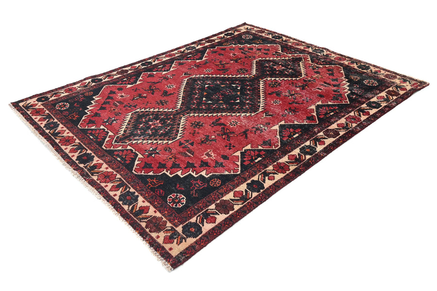 Vintage Shiraz Rug – Obsidian Diamond