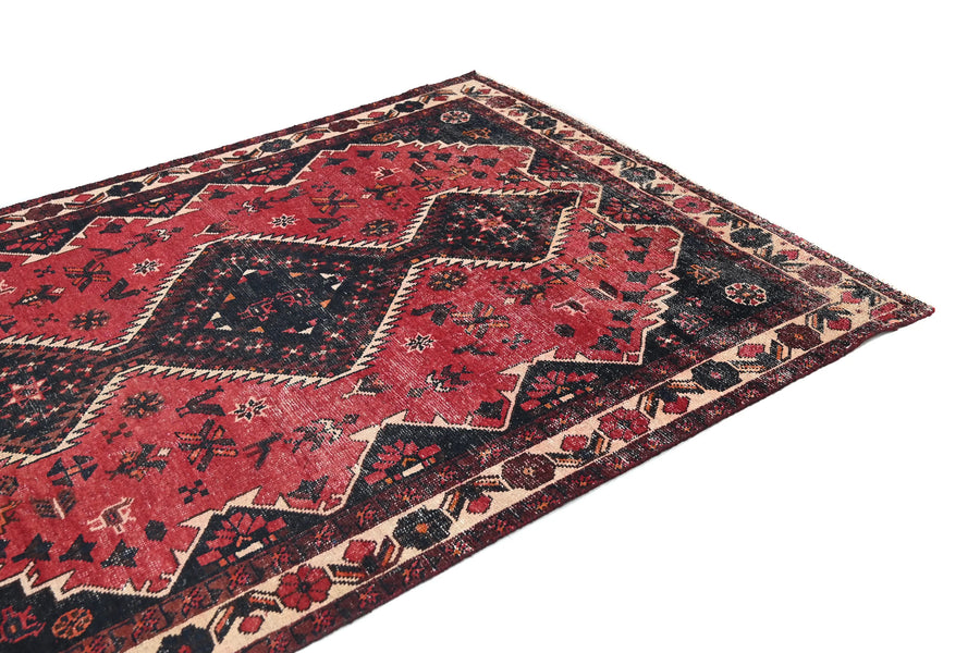 Vintage Shiraz Rug – Obsidian Diamond