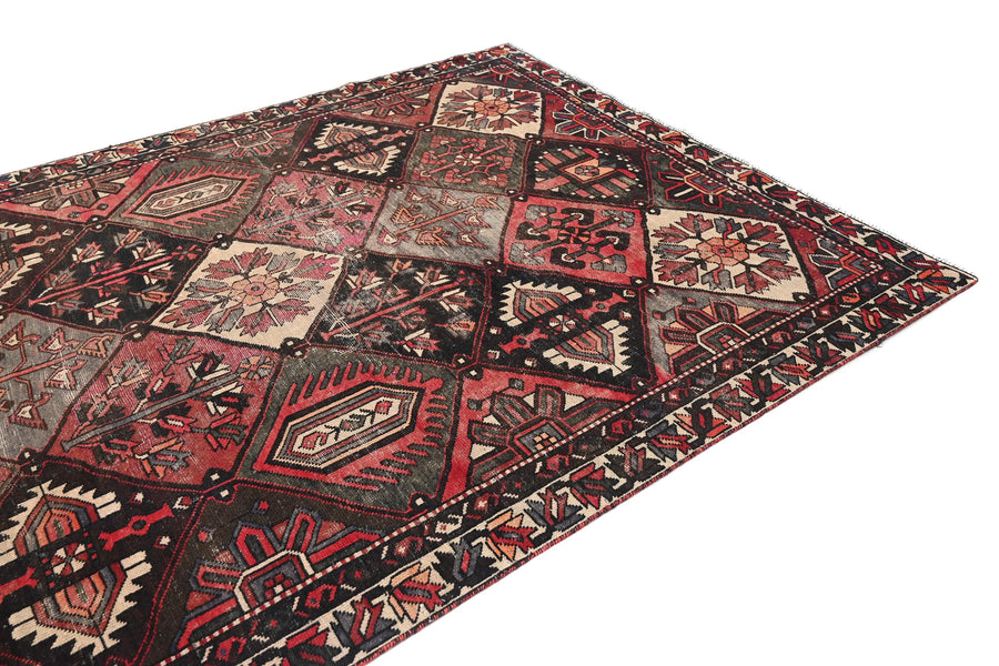 Vintage Bakhtiari Rug – Diamond Garden