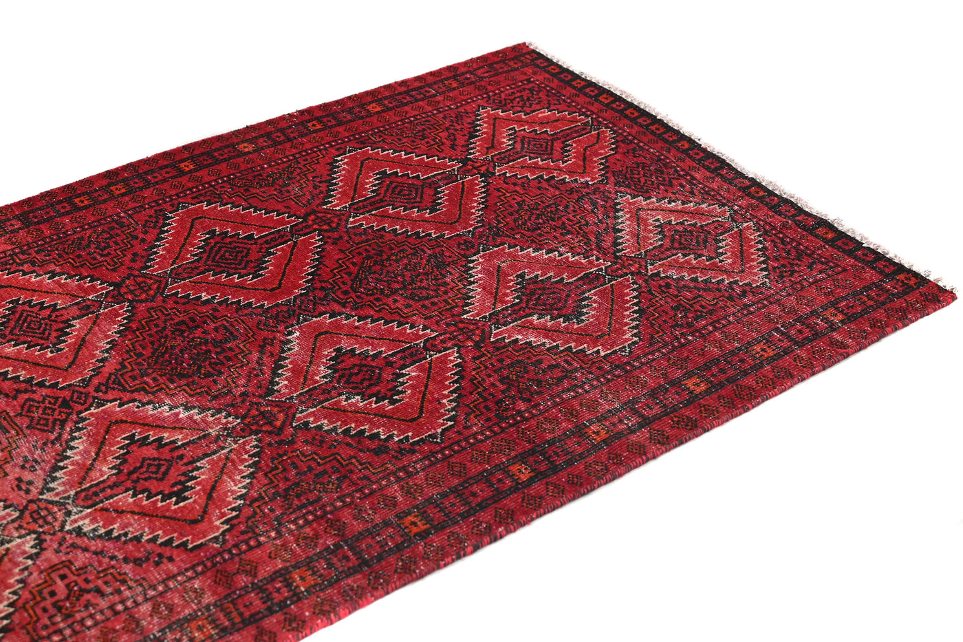 Vintage Baluchi Rug – Crimson Diamond