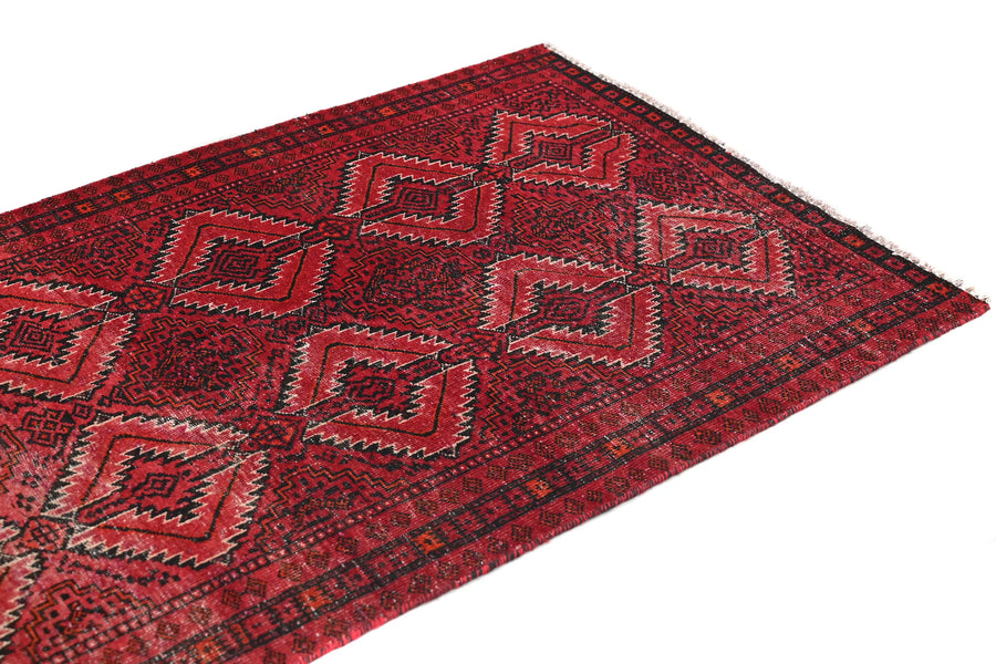 Vintage Baluchi Rug – Crimson Diamond