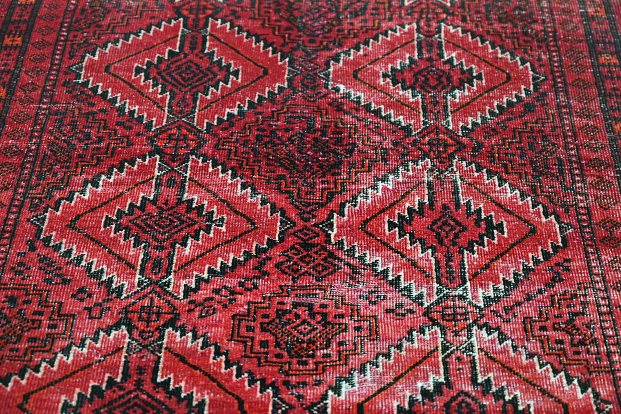 Vintage Baluchi Rug – Crimson Diamond