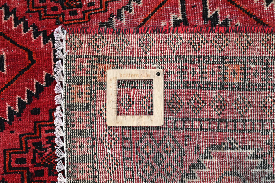 Vintage Baluchi Rug – Crimson Diamond